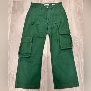 NWOT Cotton On Green Cargos 8P